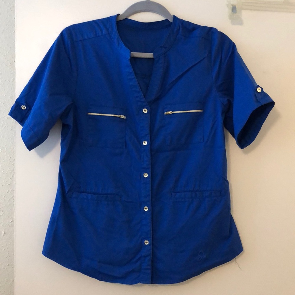Jaanuu scrub top
